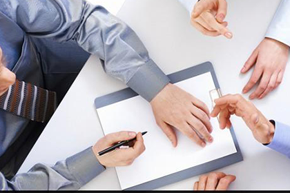 义助朋友债务担保引纠纷，法院裁定担保者须共同负责偿债